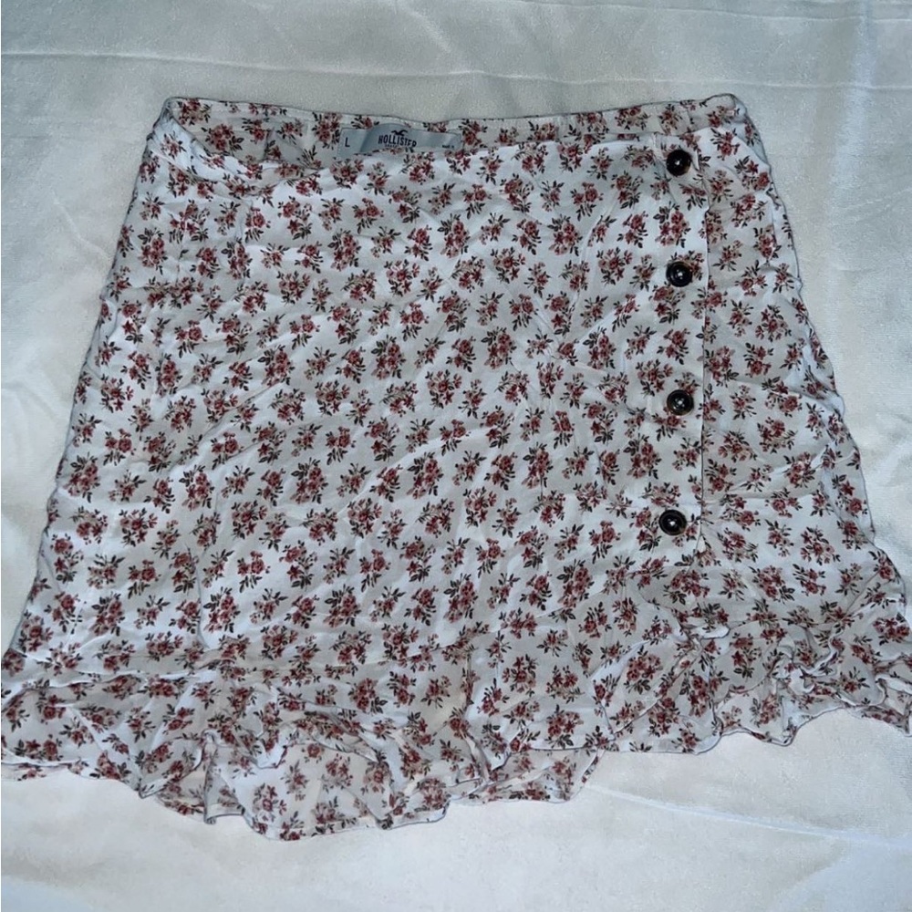 Super Cute Hollister Floral Button Up Skirt